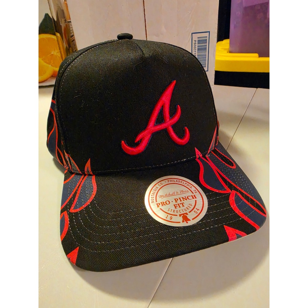 Mitchell & Ness Atlanta Braves MLB Hot Head Pro Pinch Snapback Black Red Flame